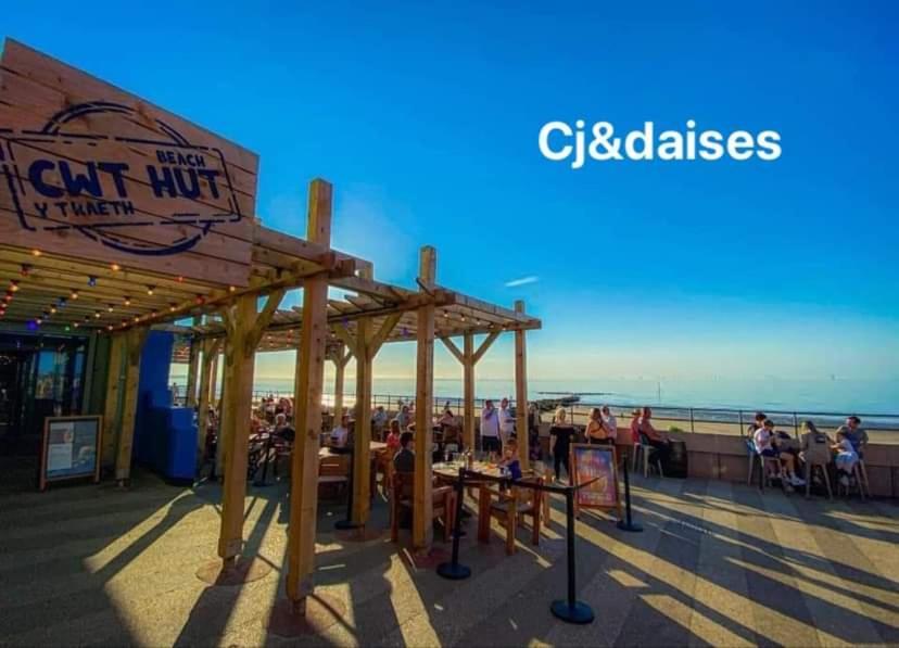 פרסטאטין Cj & Daisies Holiday Home מראה חיצוני תמונה